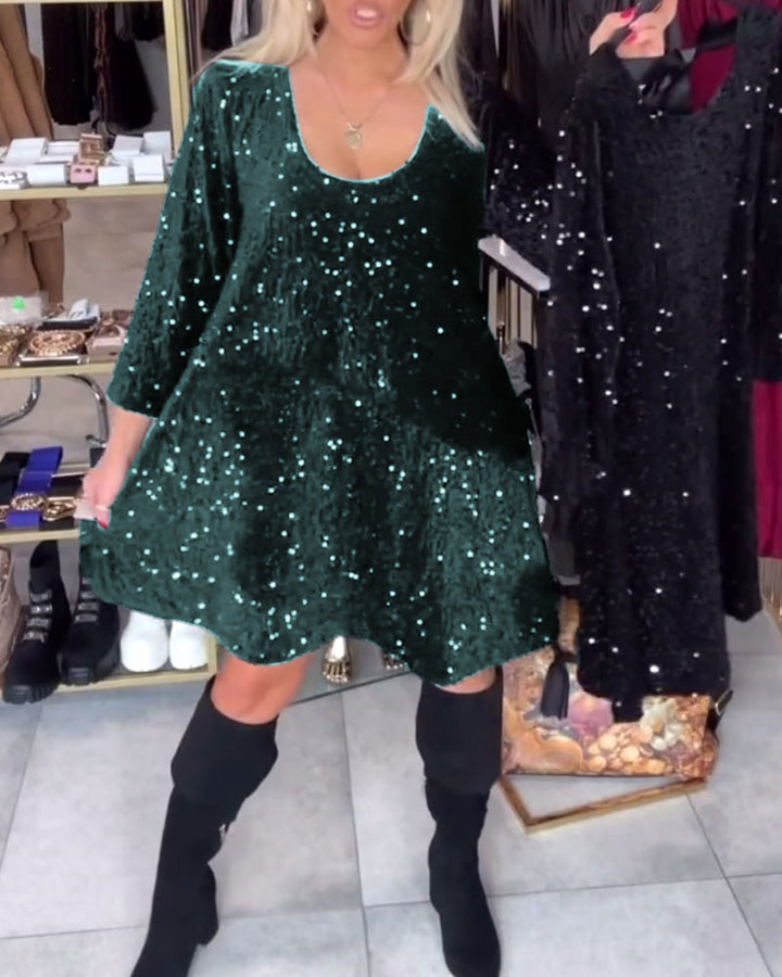 Robe En Velours Pailletée Avec Décolleté Large