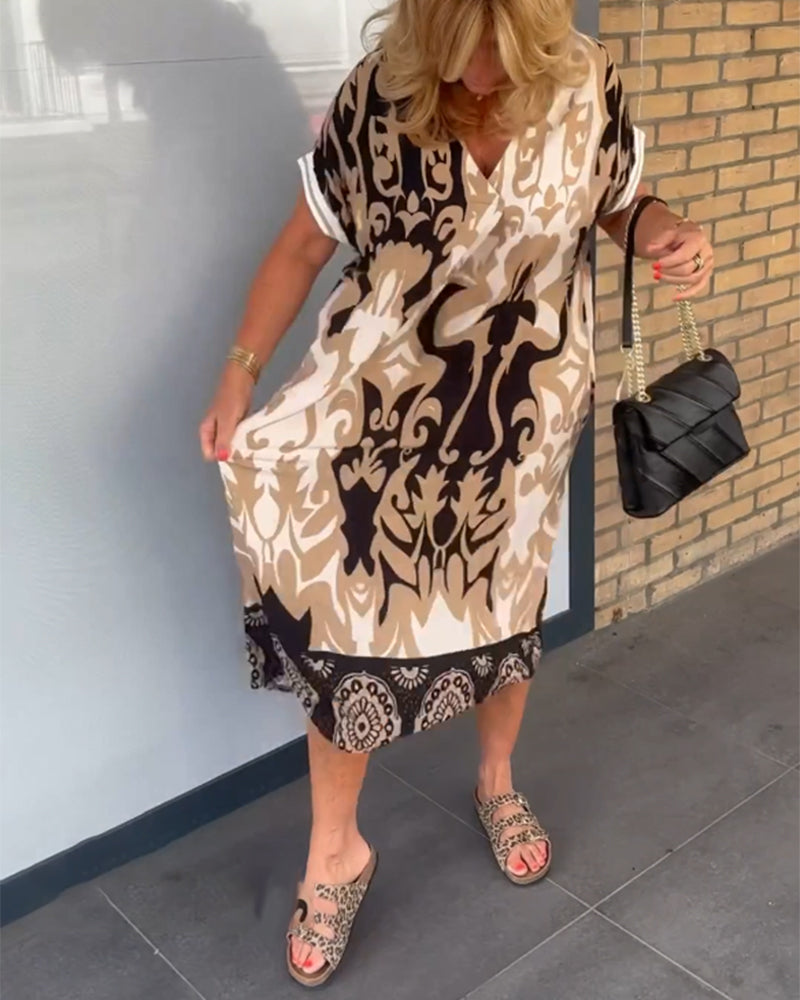 Robe à imprimé géométrique et col en V