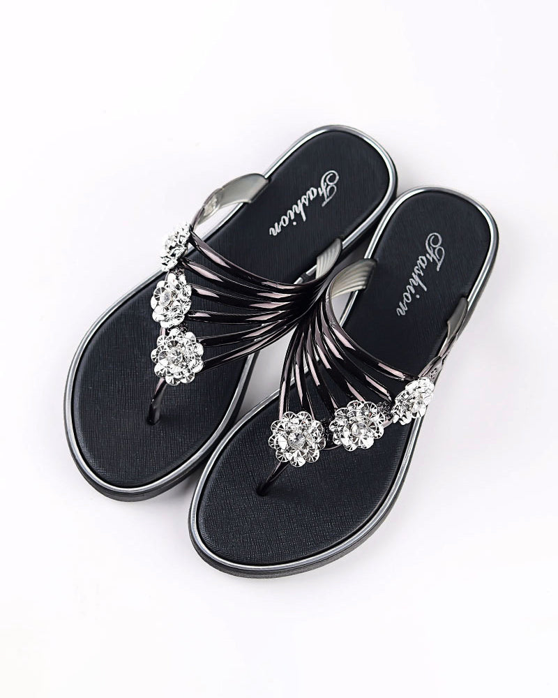 Tongs à la mode en strass floral