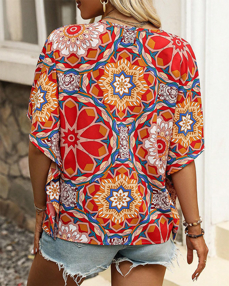 Blouse à demi-manches boutons avec col en V et imprimé rétro