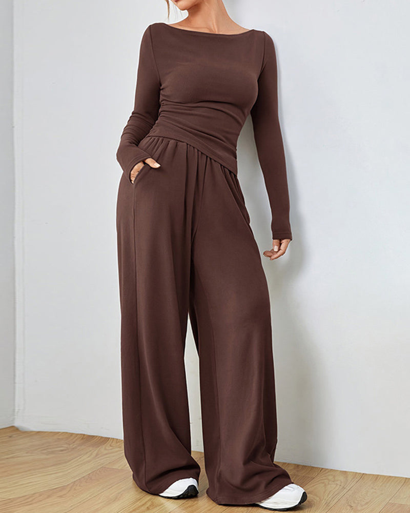 Ensemble deux pièces - haut de couleur unie et pantalon large