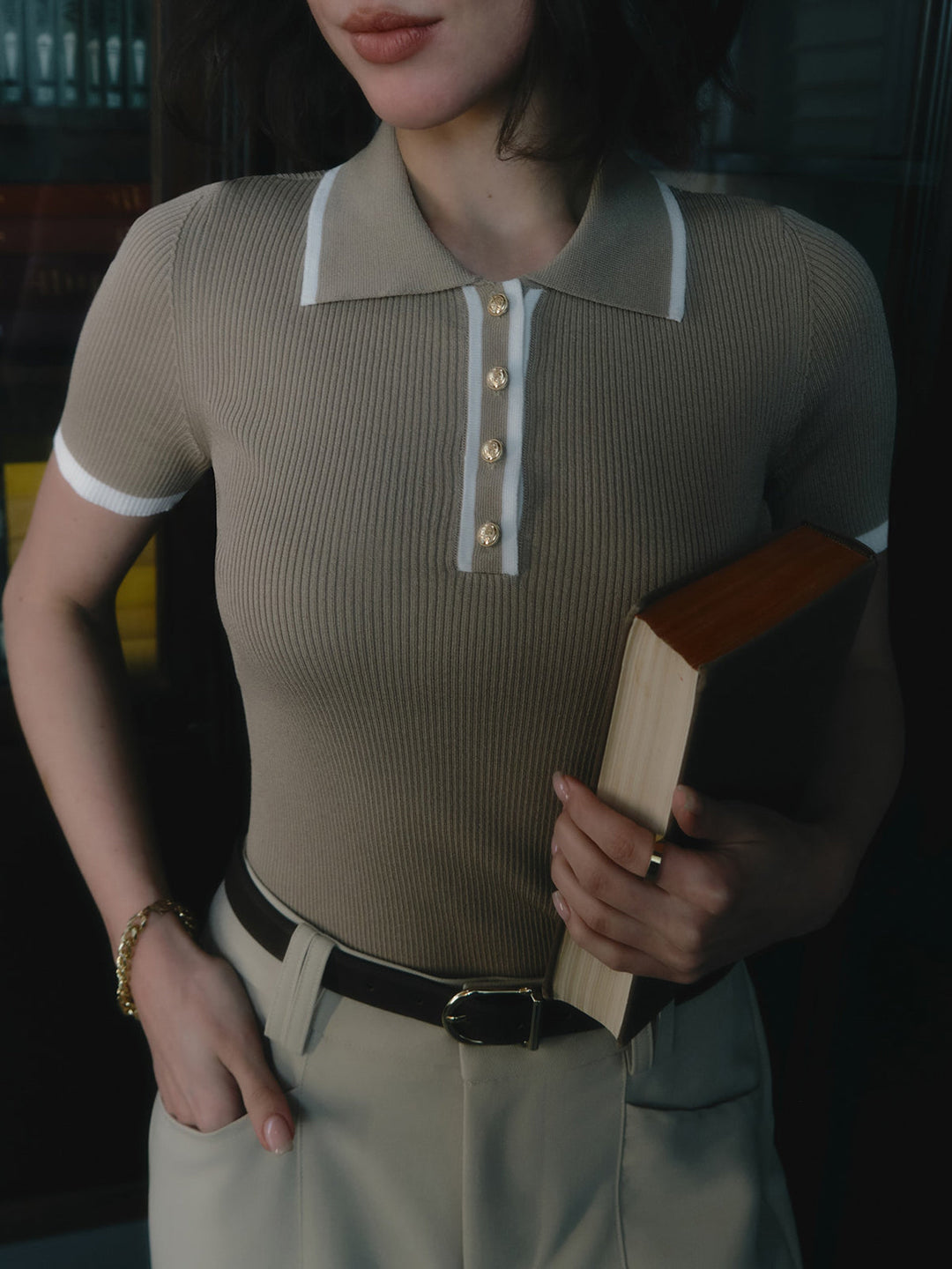 Danica | Haut polo côtelé classique avec détail de boutons pour femmes