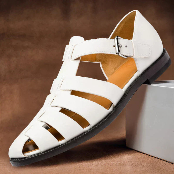 Sandales ajustables