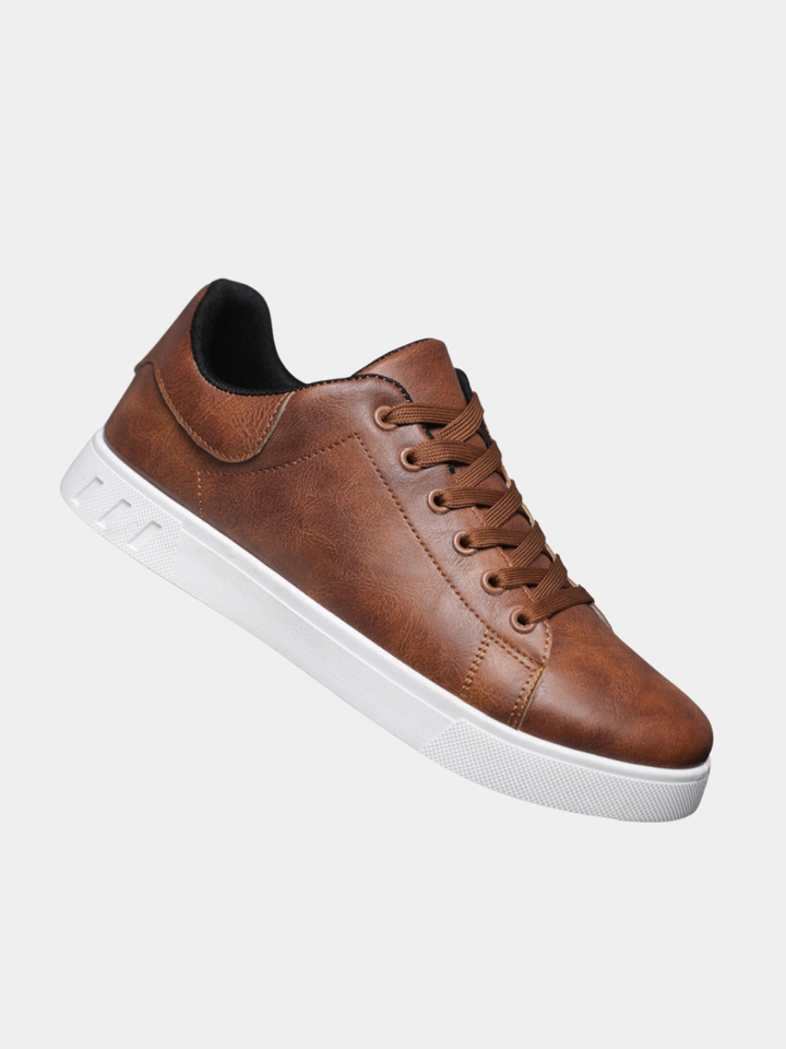 Baskets a lacets - vue laterale