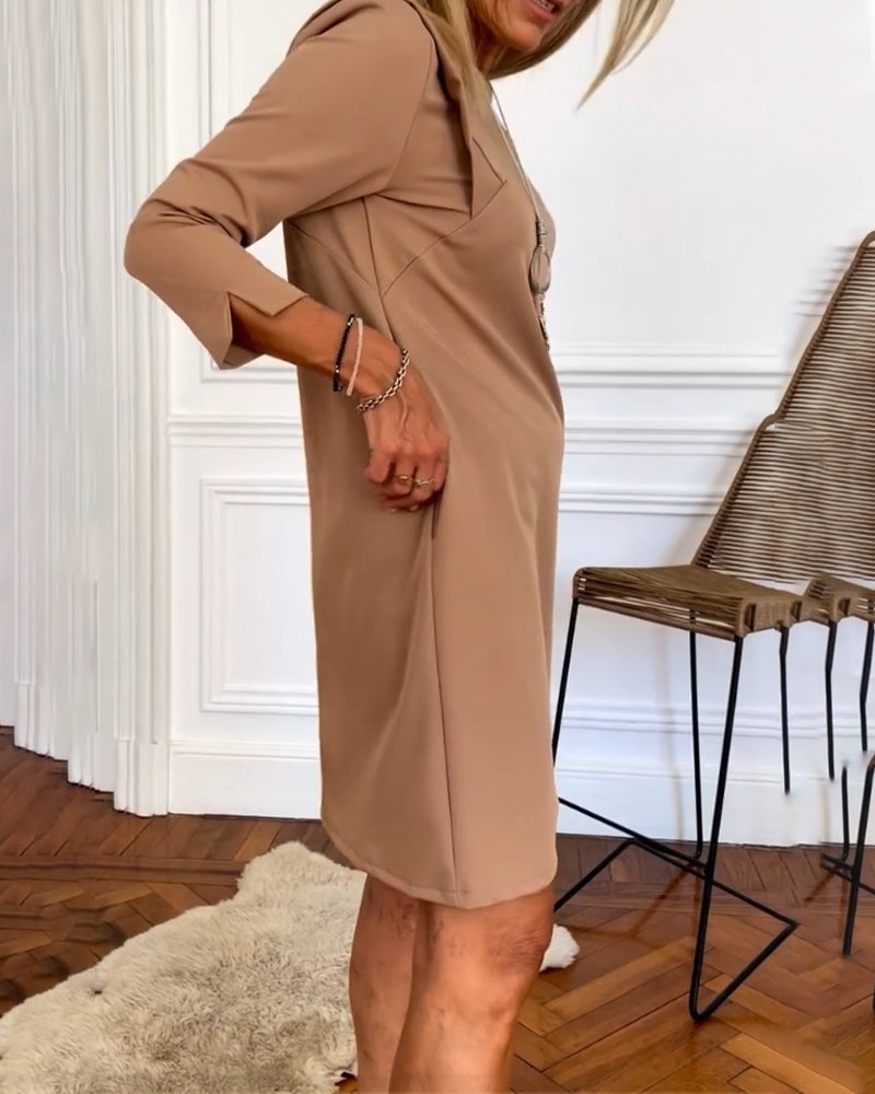 Robe droite élégante à manches longues